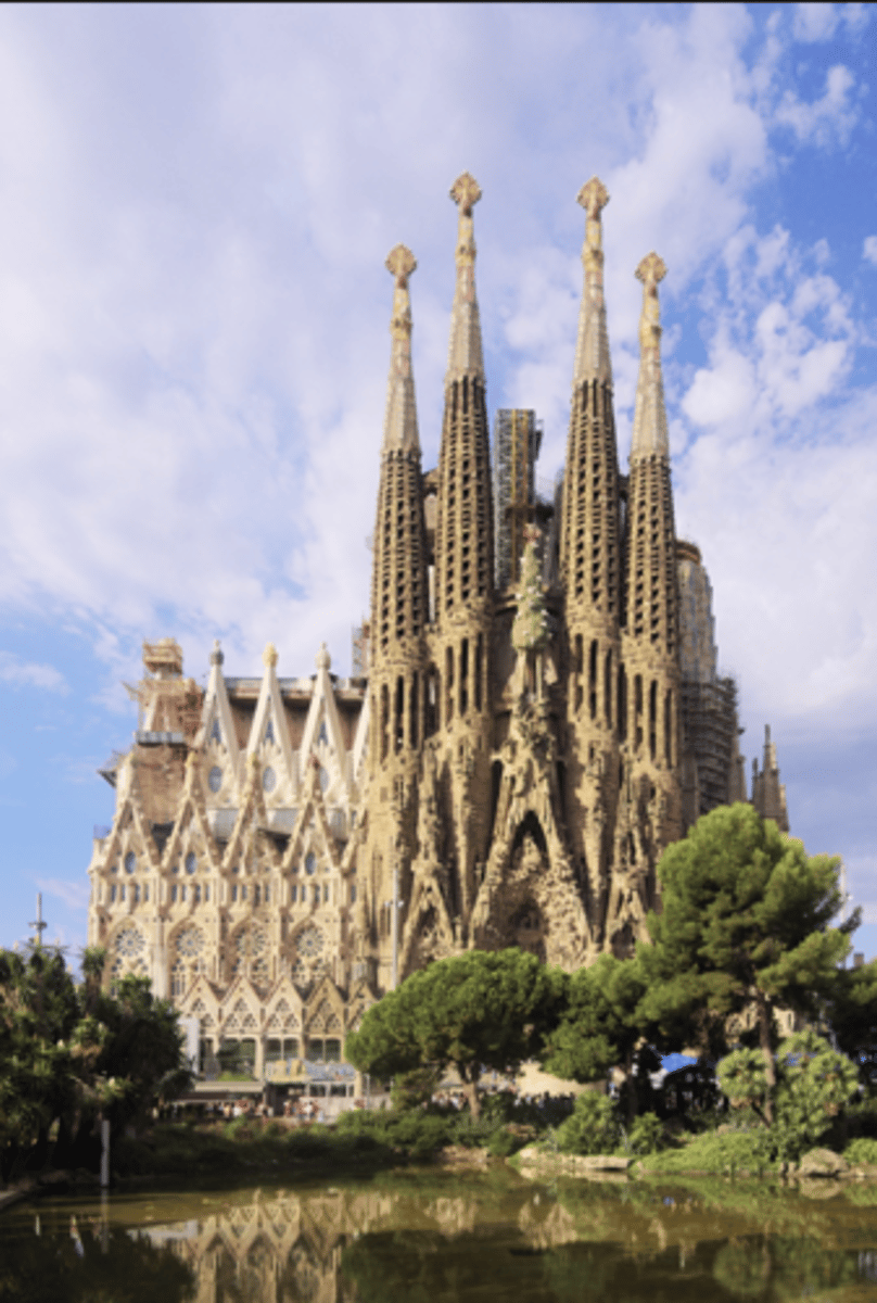 <p>d. Antonio Gaudi</p>