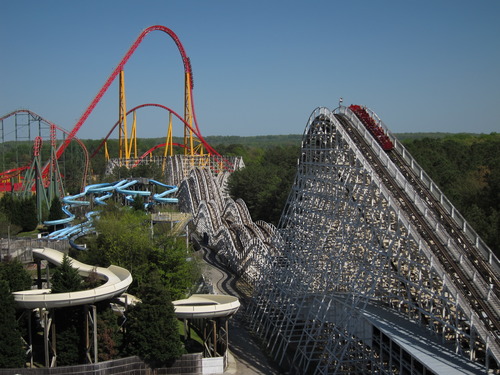 <p>theme park</p>