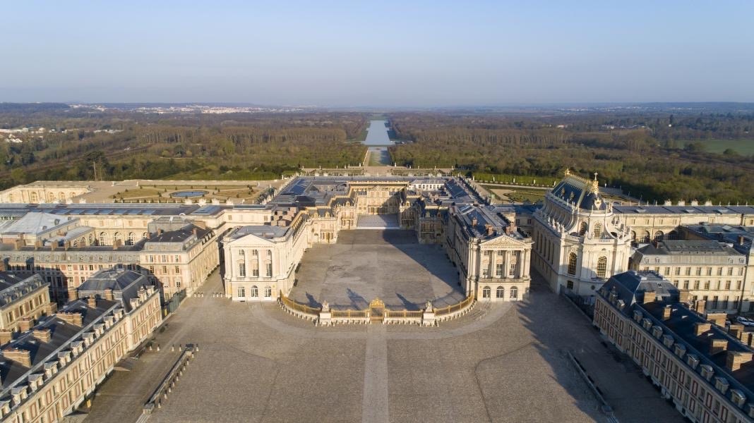 <p>versailles palace</p>
