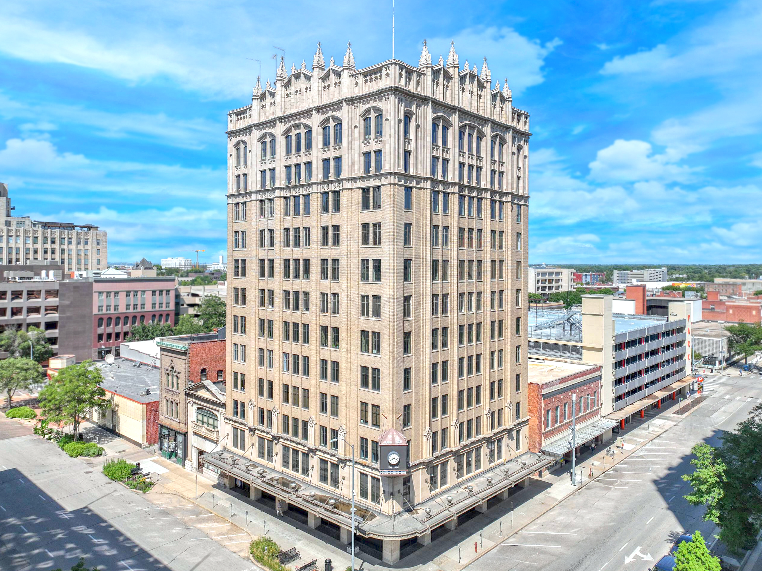 <p>3 Facts about Building: Federal Trust Building</p>