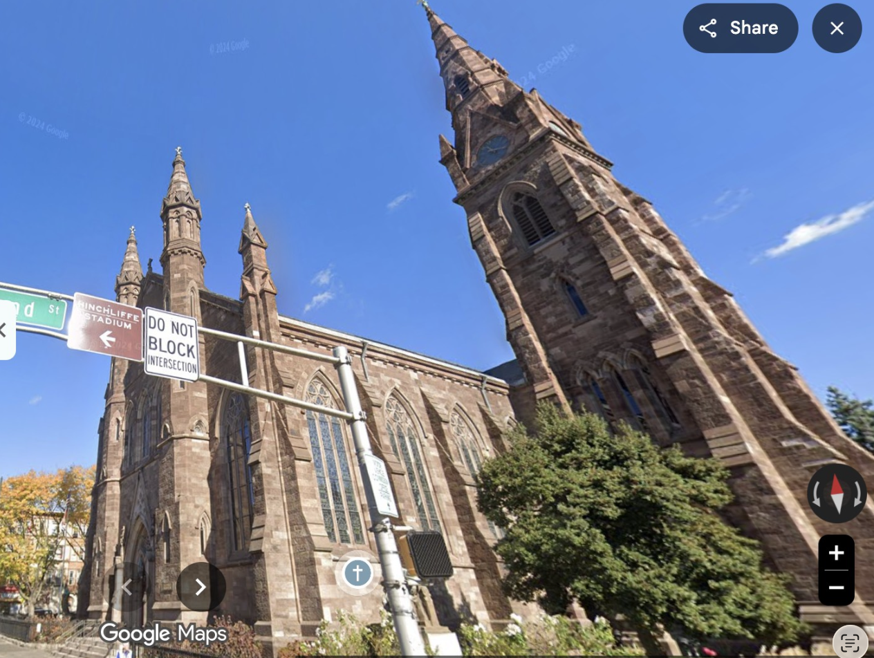 <p>What’s the architectural style of this building and why?</p>