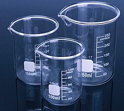 <p>A cylindrical container used in laboratories for mixing, heating, and storing liquids, typically made of glass or plastic. </p>