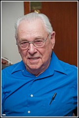 <p>ông</p>
