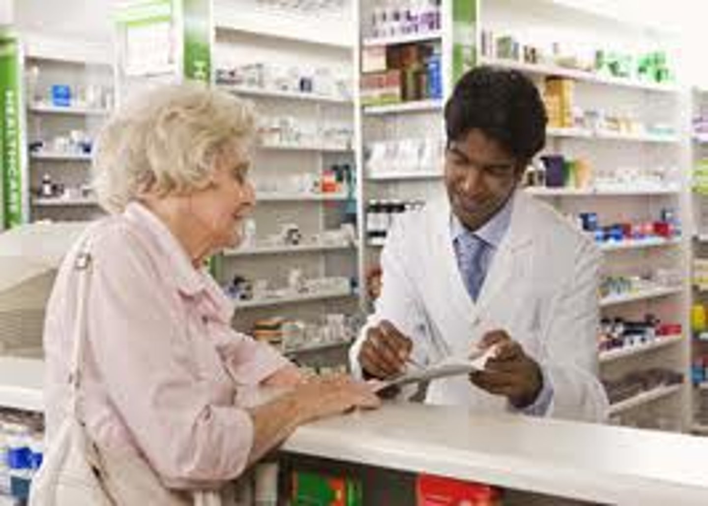 <p>compro medicamentos en ...</p>