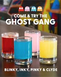 <ul><li><p>What type of glass is this?</p></li><li><p>What drink/s come in it?</p></li></ul><p></p>