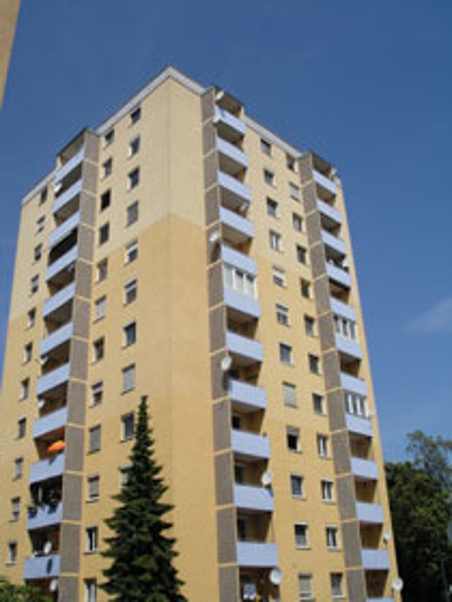 <p>apartment building</p>