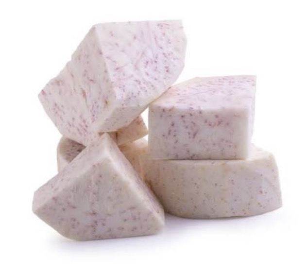 <p>Peeled large taro</p>