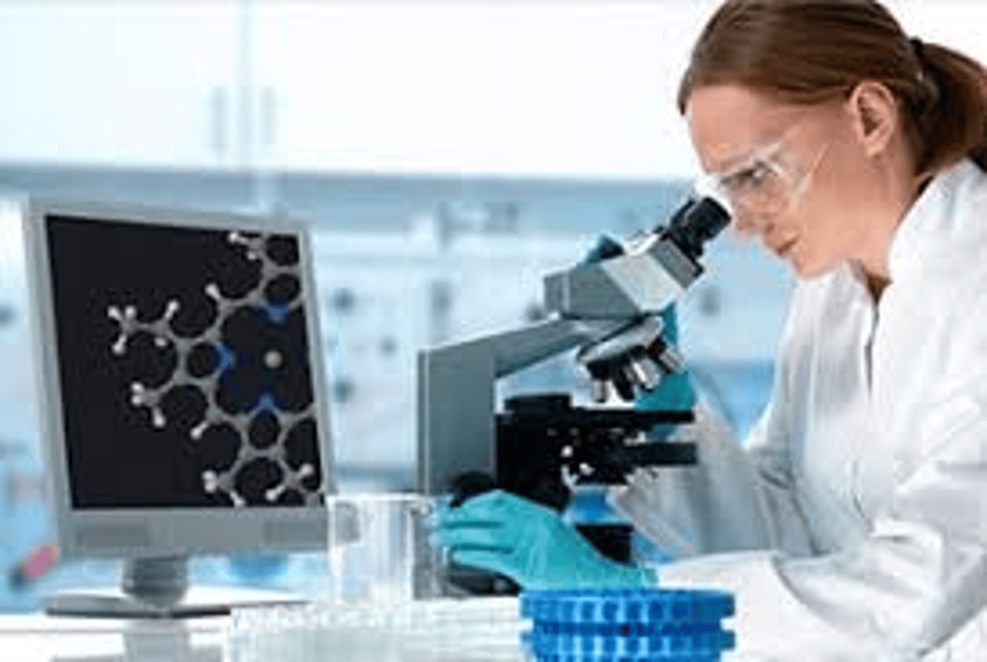 <p>(academic English) nghiên cứu mang tính đột phá Ví dụ: The scientist carried out groundbreaking research on cancer.</p>