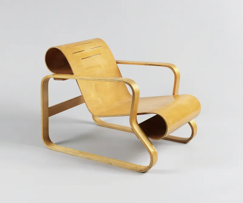 <p>Paimio archchair</p>