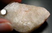 <p><span style="font-family: Calibri, sans-serif; line-height: 107%;"><strong>PLAGIOCLASE FELDSPAR GROUP</strong></span></p><p> <span style="line-height: 107%;">Hardness = 6</span></p><p class="MsoListParagraphCxSpMiddle"><span style="line-height: 107%;">·</span> <span style="line-height: 107%;">All feldspar cleavage = 2-directions at 90 degrees</span></p><p class="MsoListParagraphCxSpMiddle"><span style="line-height: 107%;">·</span> <span style="line-height: 107%;">Vitreous luster</span></p><p class="MsoListParagraphCxSpMiddle"><span style="font-family: "Courier New"; line-height: 107%;">o</span><span style="font-family: "Times New Roman"; line-height: normal; font-size: 7pt;"> </span><span style="line-height: 107%;">1) Albite</span></p><p class="MsoListParagraphCxSpMiddle"><span style="line-height: 107%;">§</span><span style="font-family: "Times New Roman"; line-height: normal; font-size: 7pt;"> </span><span style="line-height: 107%;">White and grey</span></p><p><span style="line-height: 107%;">Striations (linear features/lines down the side)</span></p>