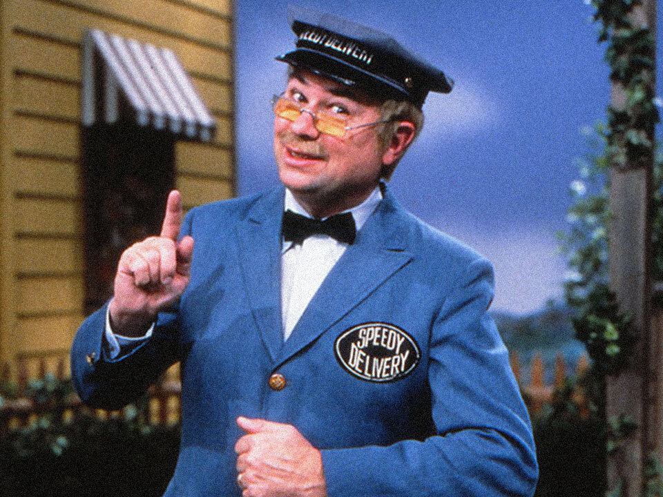<p>mailman; Señor McFeely es un cartero en el barrio de Mr. Rogers.</p>
