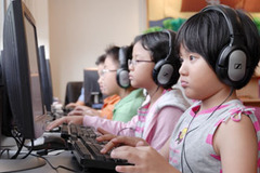 <p>to use the computer</p>