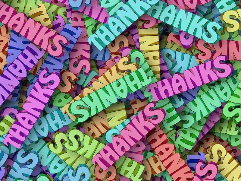 <p>duōxiè </p><p>many thanks / thanks a lot</p>