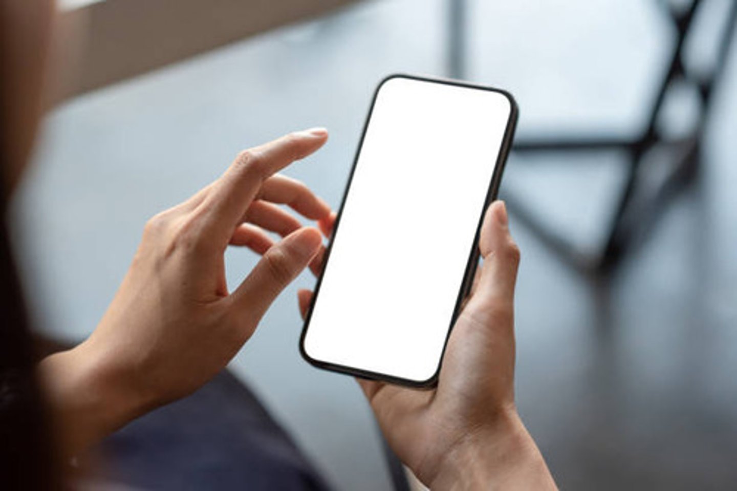 <p>TRANSLATION: портативное устройство</p><p>DEFINITION: A piece of equipment that is small and light enough to be held in your hands while in use.</p><p>EXAMPLE: A smartphone is the most common type of .................. today. Смартфон — это самый распространенный тип ПОРТАТИВНОГО УСТРОЙСТВА сегодня.</p>
