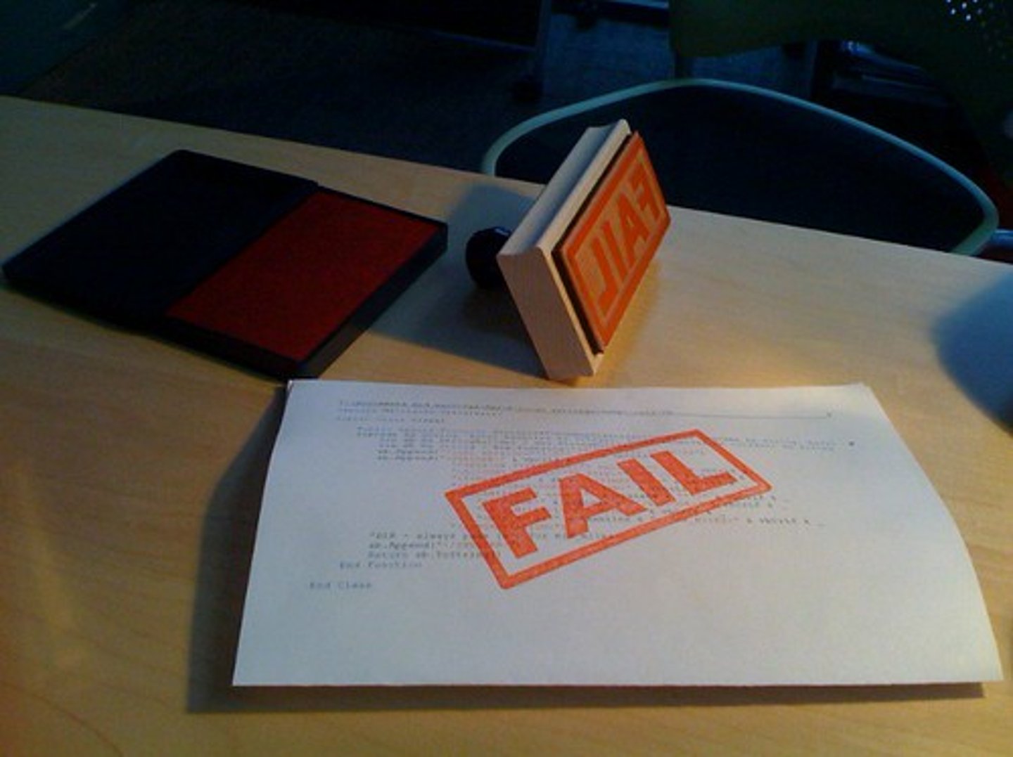 <p>(formal English) chắc chắn thất bại Ví dụ: Without support, the plan was doomed to failure.</p>