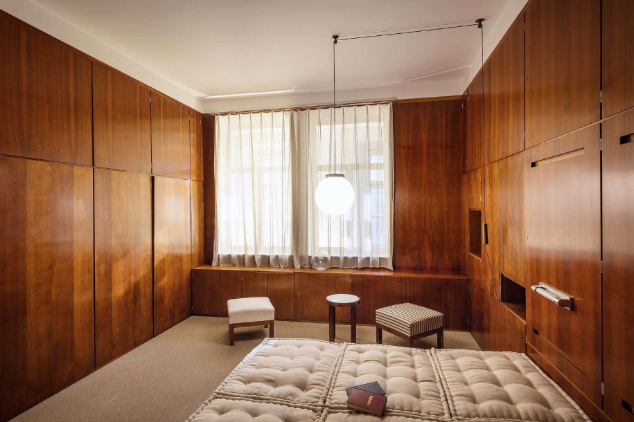 <p>1928 - Apartamentul lui Lucie Rie, arh. Ernst Plischke, Viena 1928</p>