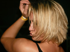 <p>blond</p>