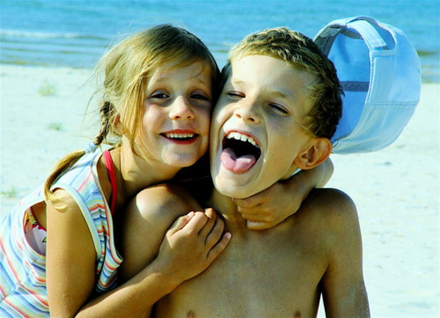 <p>Hermano, Hermana</p>