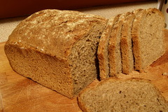 <p>(n) miếng, lát mỏng</p>