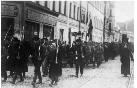 <p>Which of the following best characterizes the significance of the events in Russia in the winter of 1917, as shown in the image?</p>