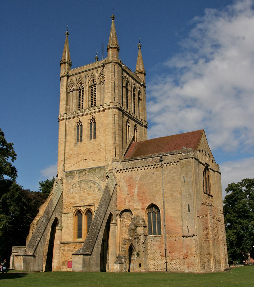 <ul><li><p>Famous for its being the place of one of the earliest “lierne vaults”, characterized by small ribs running from one major rib to another </p></li><li><p>These “lierne vaults” because a purely decorative albeit typical device of English architecture thereafter </p></li></ul><p></p>