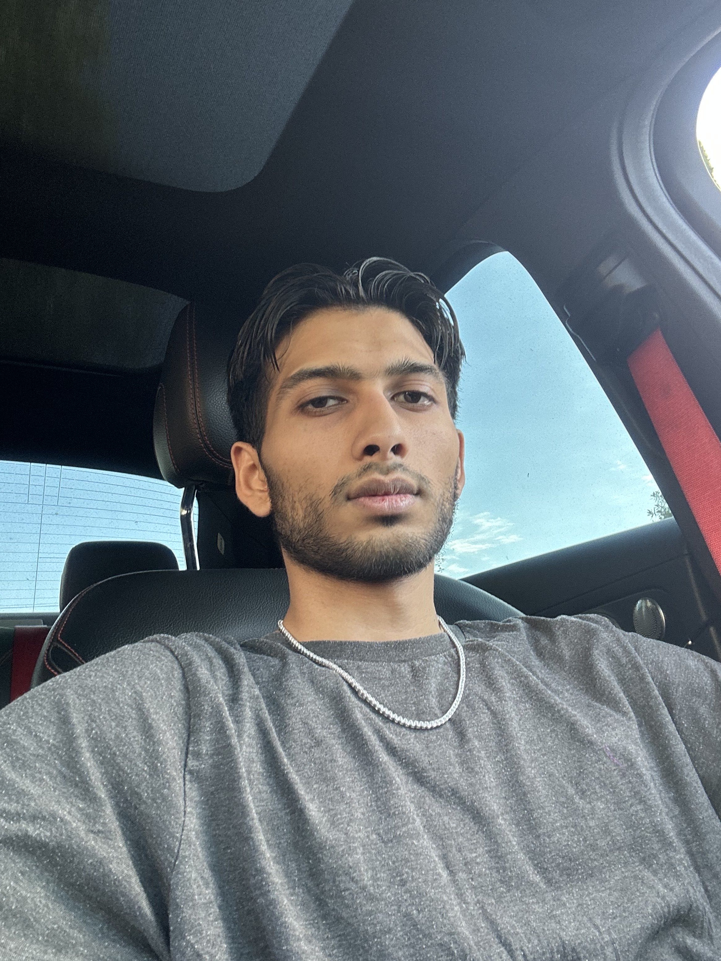 <p>Ali</p>