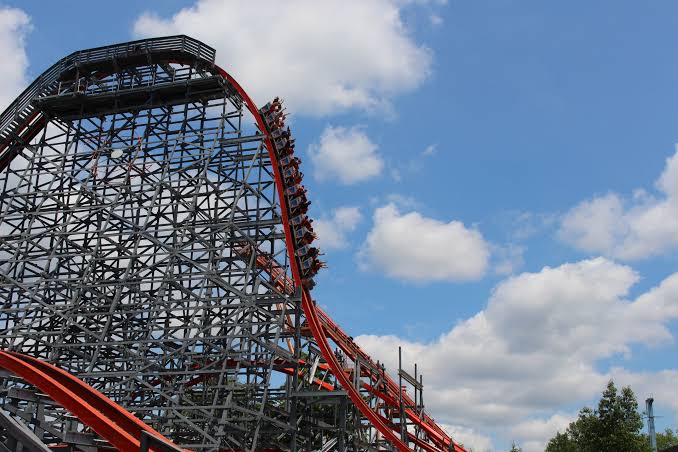 <p><strong>Six Flags New England</strong></p><p class="has-focus">I-Box Track</p>