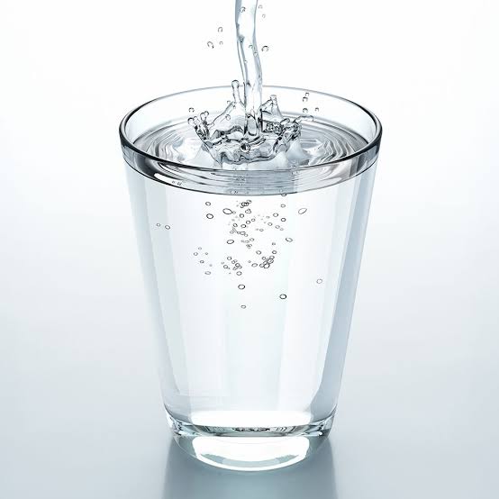 <p>A cup</p><p>A glass full of water</p>