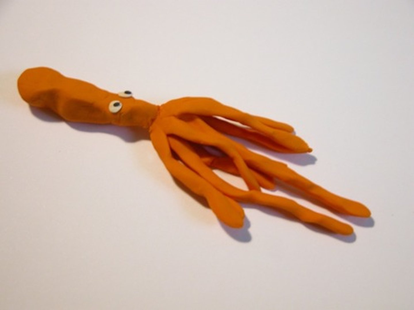 <p>de la pâte à modeler (2x)</p>