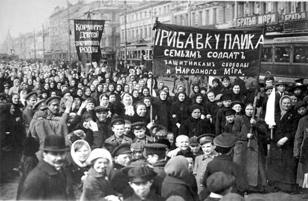 <mark style="background-color: #2196F3;">Revolution Russe ?</mark>


