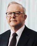 <p>Who is this?</p>