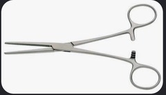<p>Clamping blood vessels or tissue.</p>