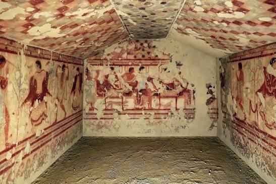 <p>Tomb of the Triclinium</p>