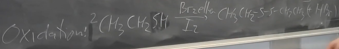 <p>Via oxidation med Br2 eller I2. Det sætter altså de to kæder sammen</p>