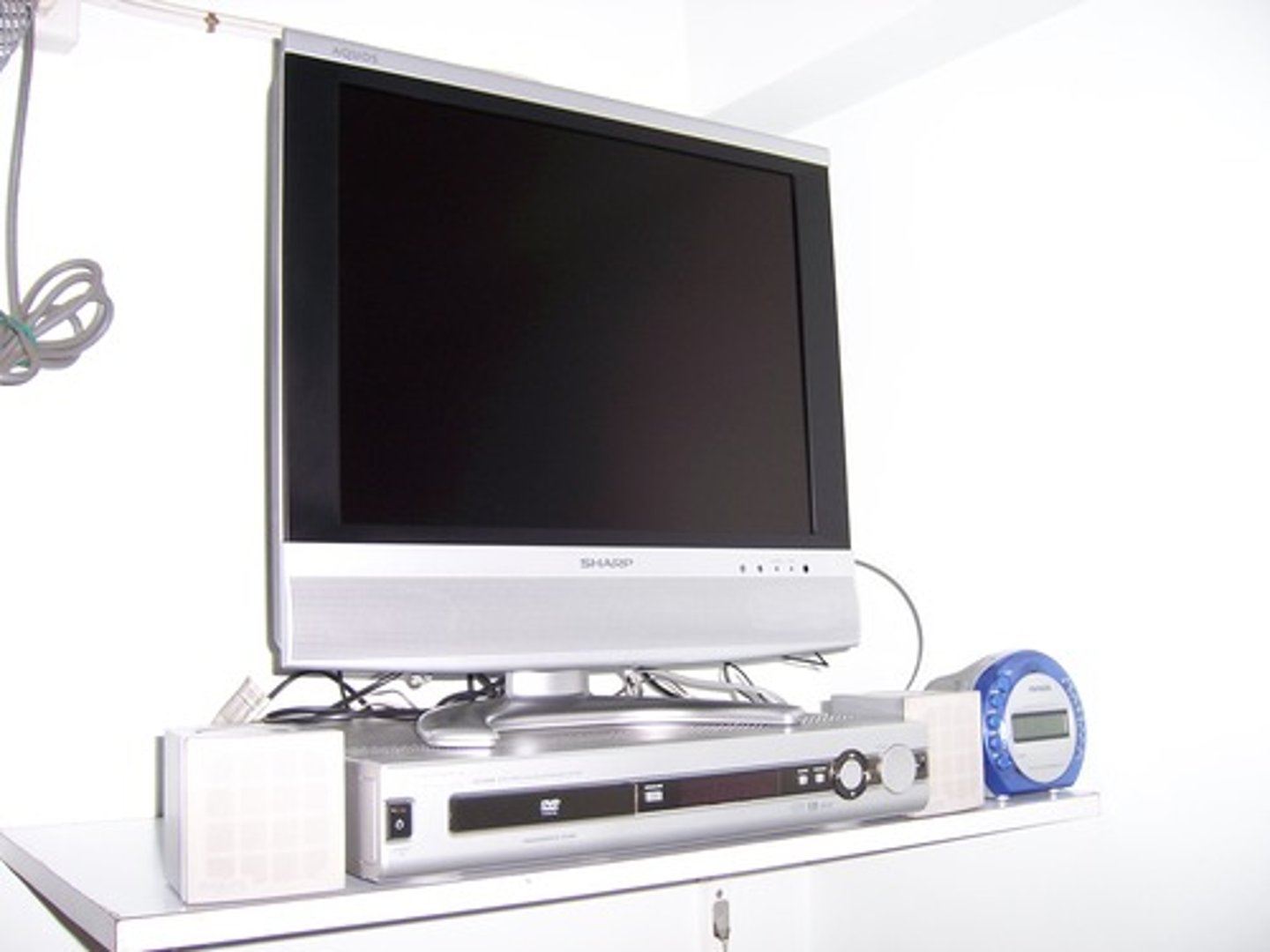<p>television</p>