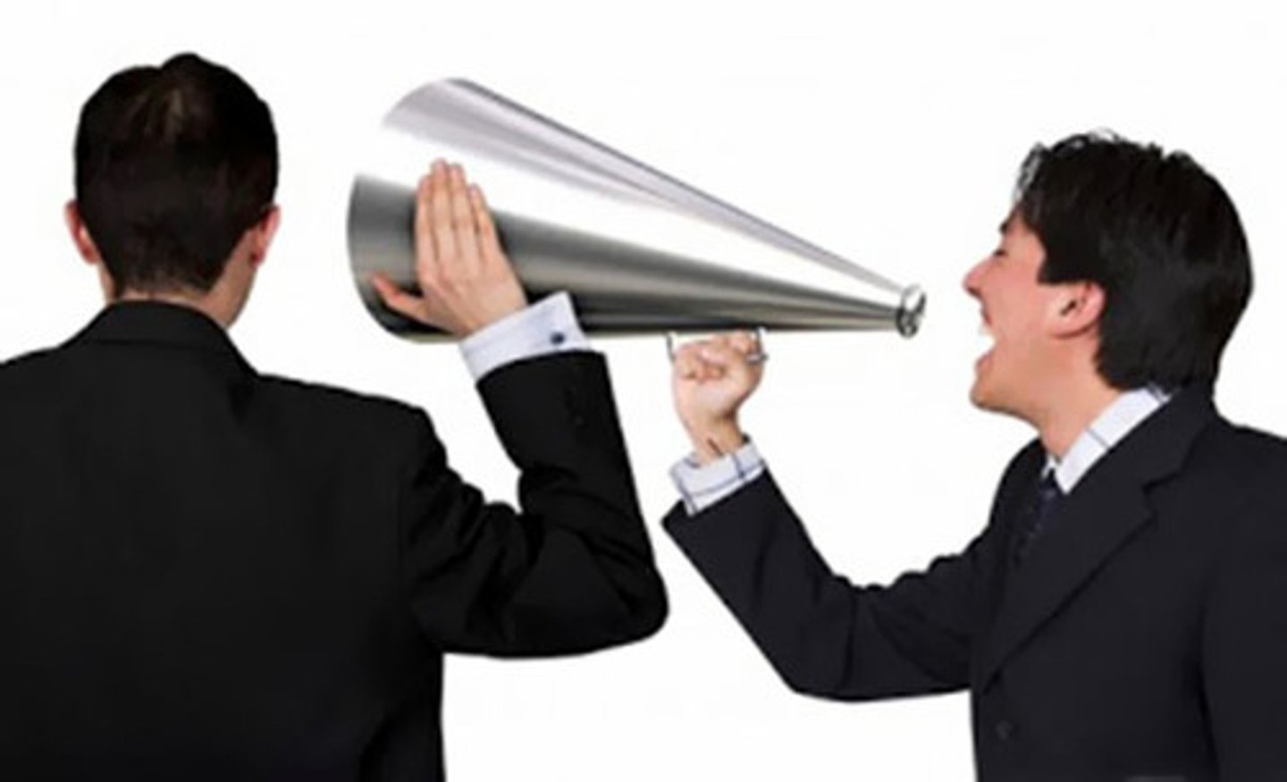 <p>(v)</p><p>1. truyền đạt, biểu lộ (ý nghĩ, cảm xúc) = communicate;</p><p>2. vận chuyển, chở đi = transport</p>
