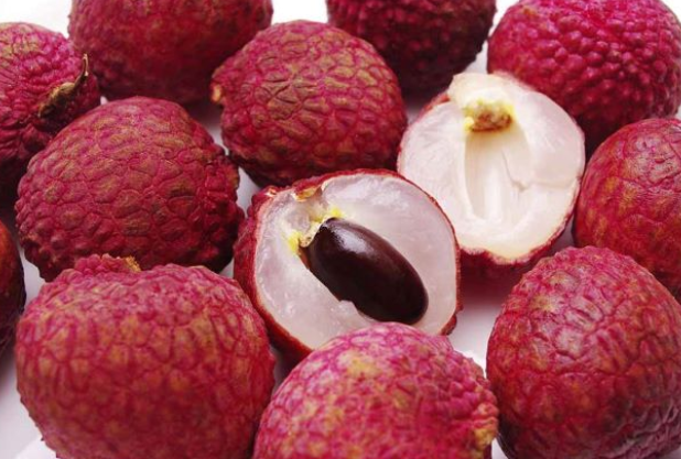 <p>Lychee</p>
