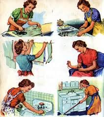 <p>/ˈhaʊshəʊld tʃɔːz/</p><p>(collocation) việc nhà</p><p>Everyone in my family helps with household chores.</p>