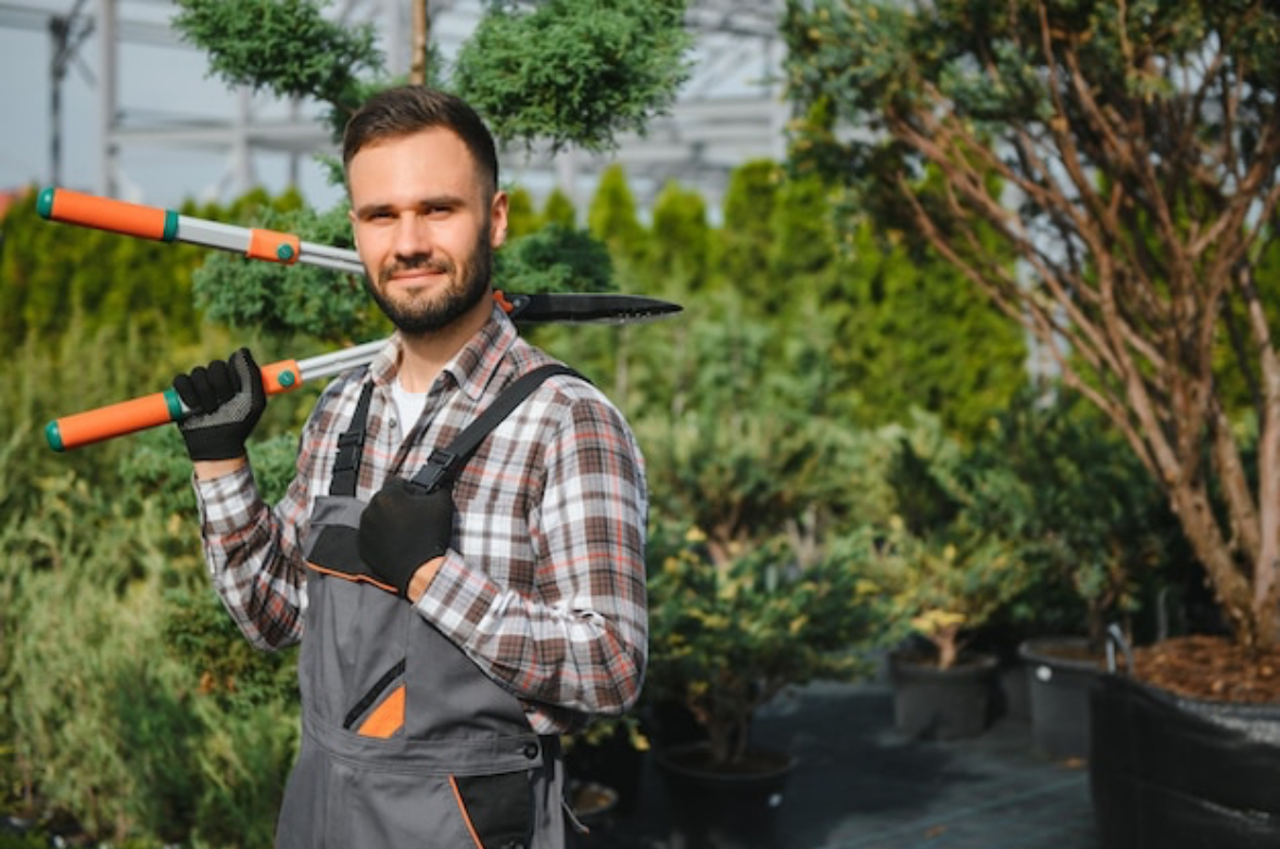 <p>gardener / groundskeeper </p>