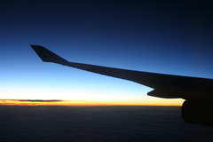 <p>Chuyến bay đêm (a flight in a plane at night, on which you cannot expect to get enough sleep)</p><p>Ex: The red-eye flight was bumpy (xóc, gồ ghề) and noisy, making it nearly impossible to get any rest.</p><p> Despite the red-eye flight, I managed to stay awake and catch up on work during the journey.</p>