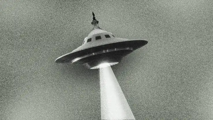 <p>An unidentified flying object</p>