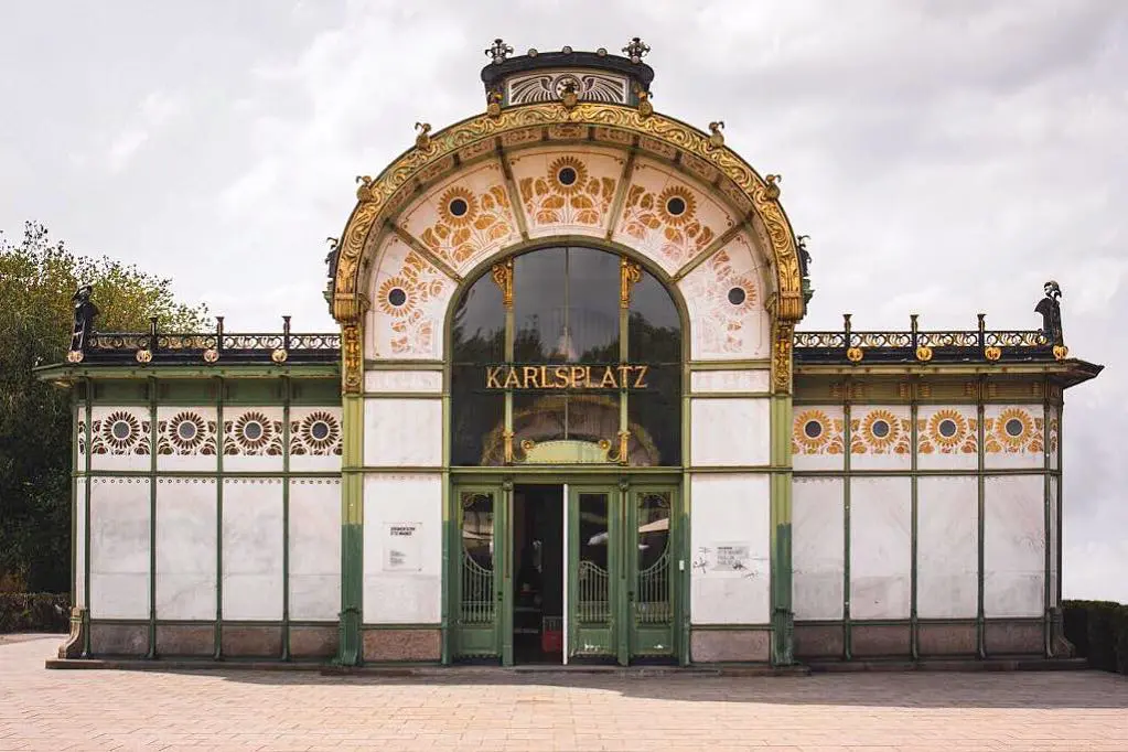<p>Karlsplatz Train Station</p>