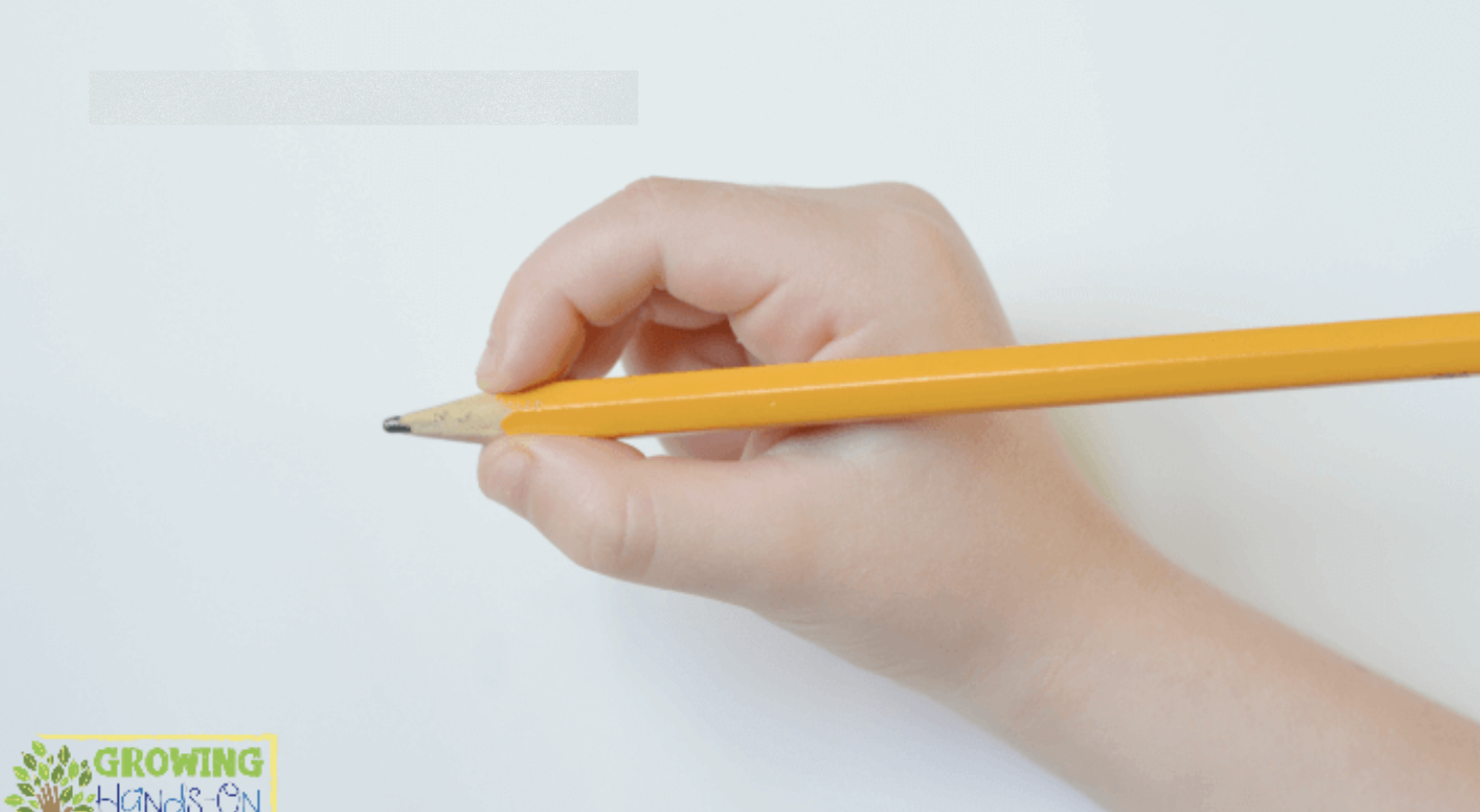 <p>Identify the grasp pattern and what age it typically develops.</p>