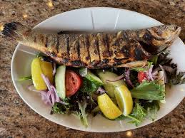 <p>Quale piatto di pesce mi consiglia?</p>