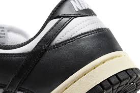 <p>Part of Shoe (Entire Back Part)</p>