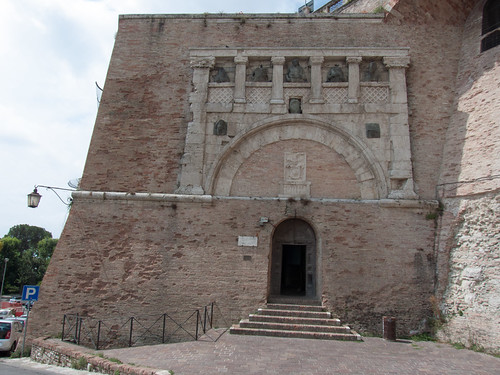 <p><strong>Porta Marzia,</strong><span> Perugia, Italy, second century BCE</span></p>
