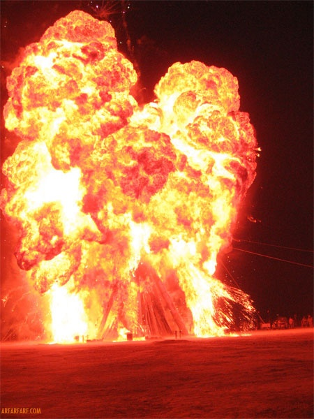 <p>(to hear very noisy and sudden sounds from bombs or fireworks) </p><p>People woke up at night when they h__________ l__________ e__________ outside.</p>