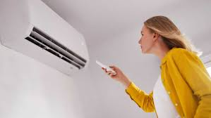 <p>máy lạnh, điều hòa (n)</p>