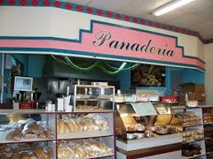 <p>Yo _______la tienda.</p>