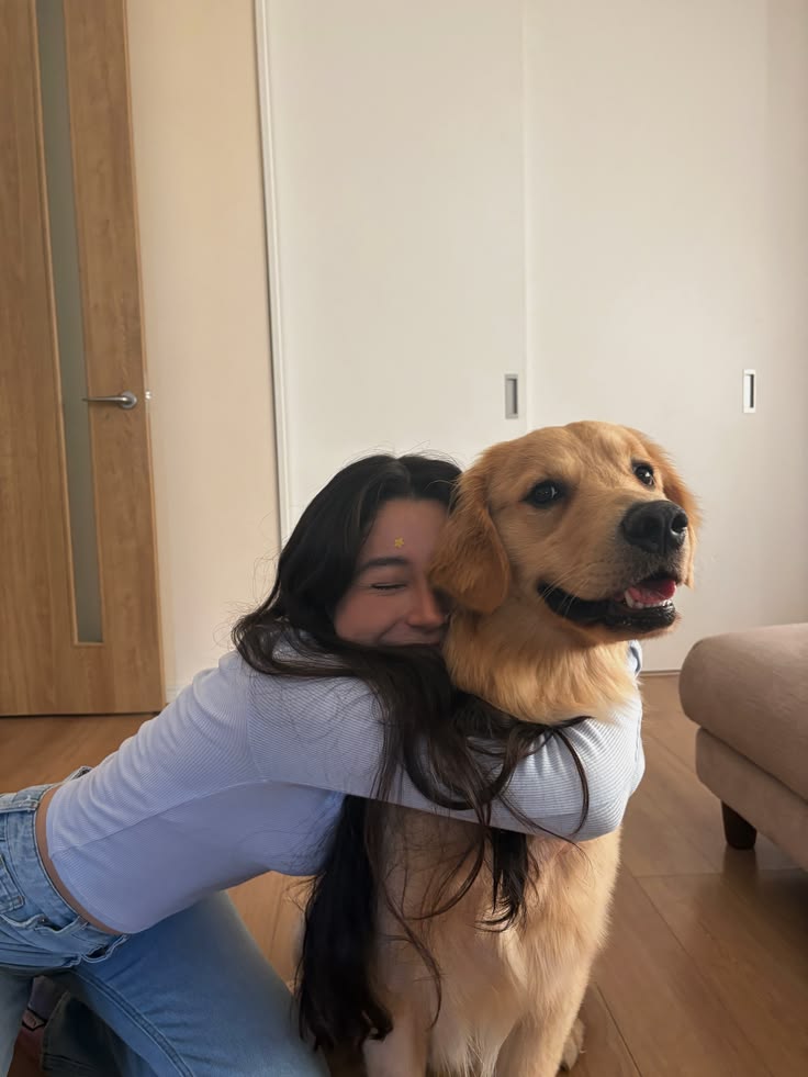 <p>I'm <strong>a</strong> <strong>dog person</strong>.</p>